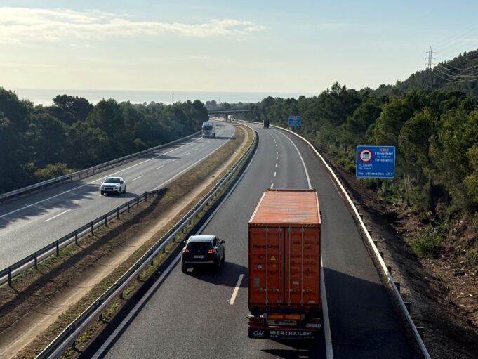 Mor la conductora d’un turisme implicat en l’accident múltiple a l’AP-7 a Vandellòs i l’Hospitalet de l’Infant