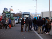 Els pagesos tallen l’accés al Port exigint que la UE no signi l’acord amb Mercosur