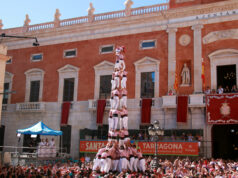 Els Xiquets recuperen la tripleta màgica i la Jove signa una diada agredolça en el Primer Diumenge de Festes