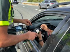 Un tarragoní enxampat conduint begut dues vegades en una tarda a La Rioja