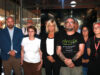 Minut de silenci dels paradistes del mercat de Tarragona per mostrar la consternació arran de la mort d’un treballador