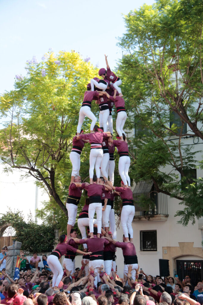 Els castellers d’Esparreguera s’imposen en la primera cita del concurs a Torredembarra