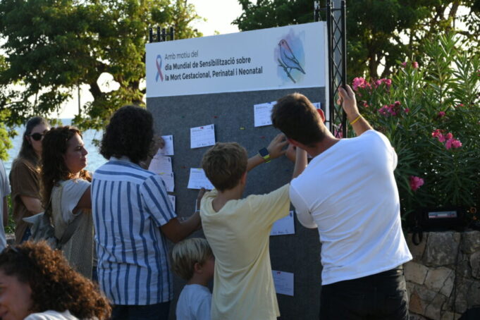 Tarragona reivindica el dret de les famílies a viure i expressar el dol gestacional, perinatal i neonatal