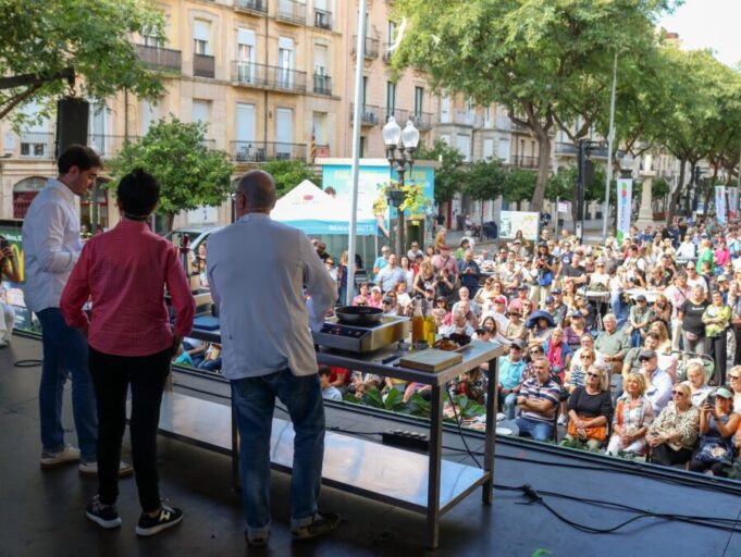 Multitudinària acollida de la Gran Festa del Romesco i la 2a Fira Tarragona Marida