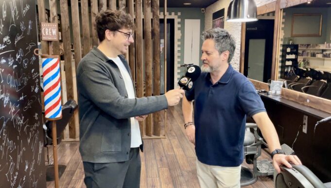 La Furgo | Javier Guijas, la perruqueria que forma els professionals del futur