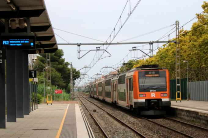 Suspès el servei de l’R2 Sud i desviaments als Regionals del sud per l’alerta de pluges