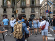 Un estudi de la URV alerta que la pressió turística força els veïns de Barcelona a modificar els horaris i rutines