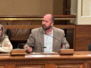 ERC dona suport al recàrrec als pisos turístics, però exigeix a Viñuales més ambició